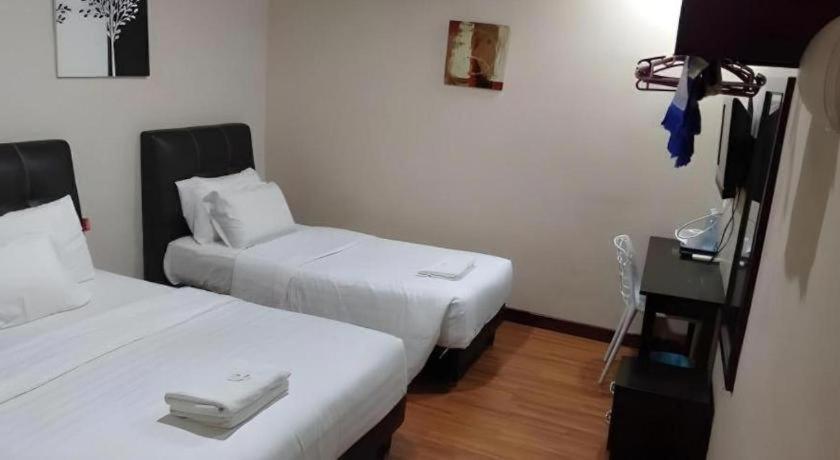 Seri Pauh Hotel 2*