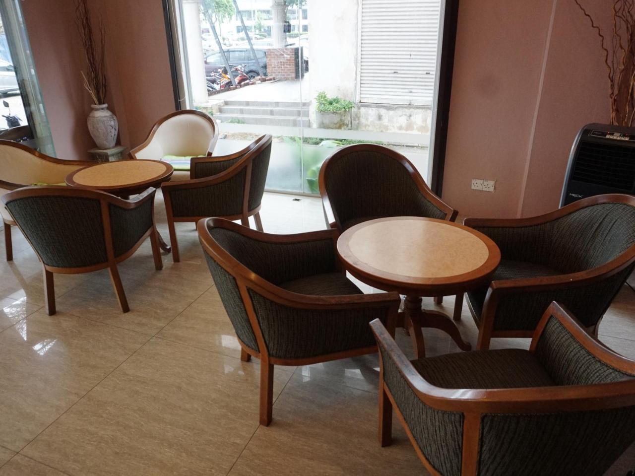 Seri Pauh Hotel 2*